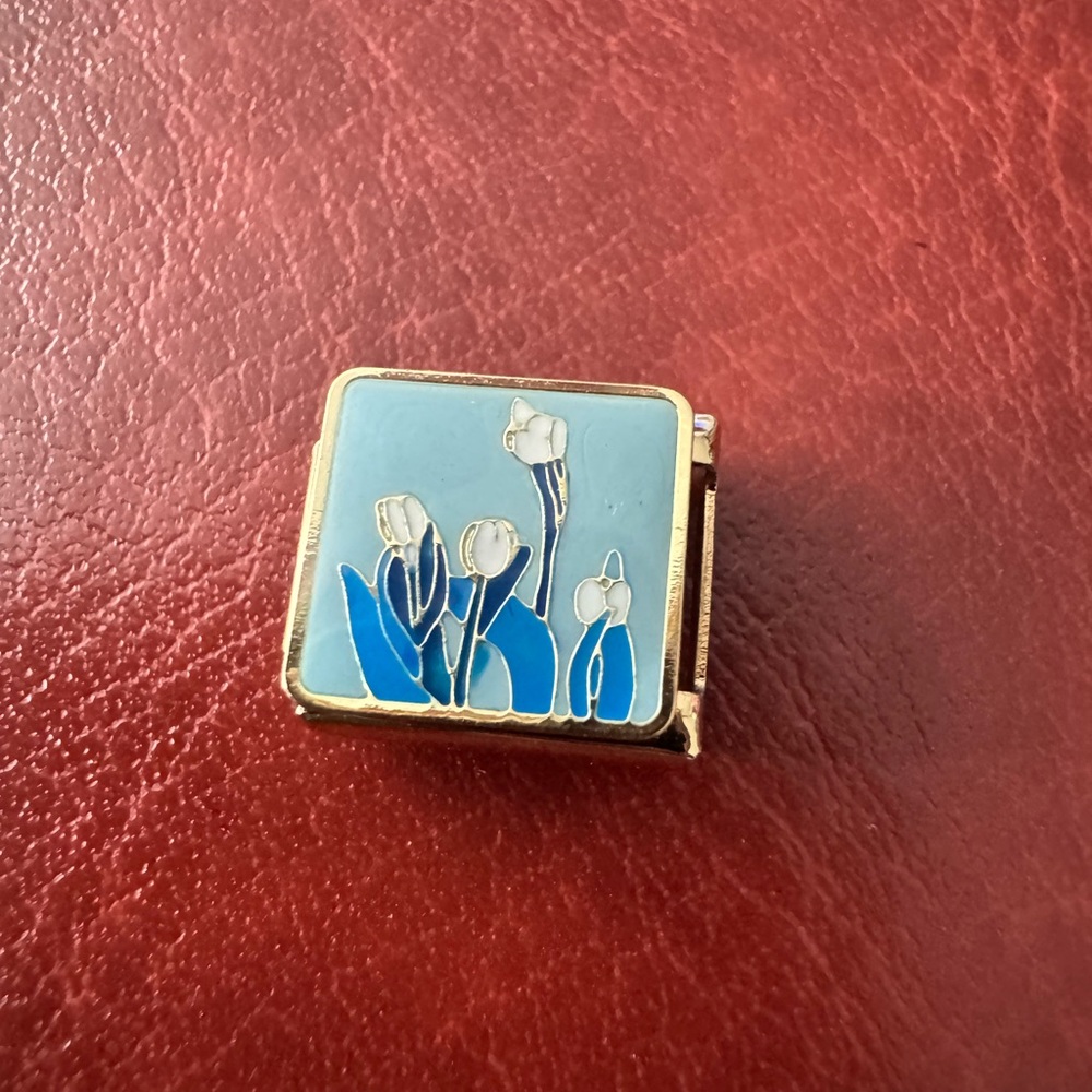 Blue Tulip Field Italian Charm – Gold Tone Stainless Steel Link